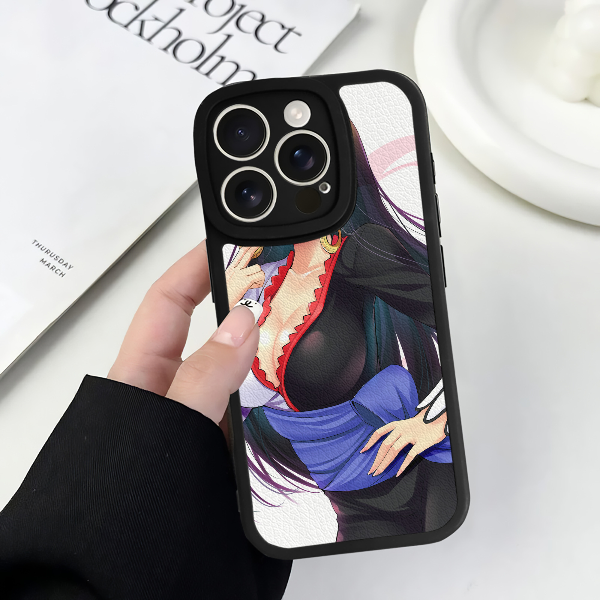 （画像用） ワンピース ONE PIECE 【iPhone 16シリーズ対応】シリコンスマホケース（レザー調） 材質：シリコン